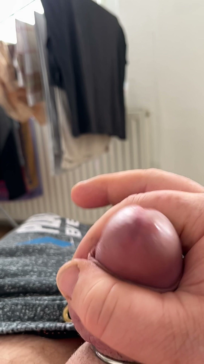 Hornyboi079: Eiaculazione arrapata. Potrebbe essere la tua opinione; p