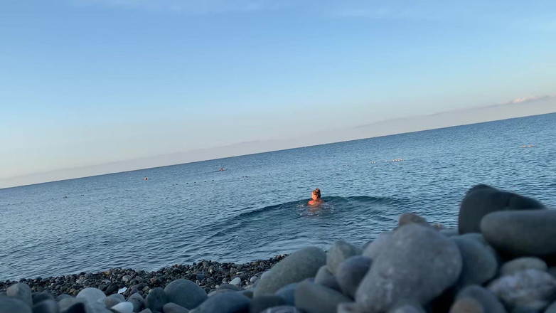 Monika Fox: Monika Fox Swims Naked in Sea