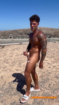 Cumming in the Street with No Hands