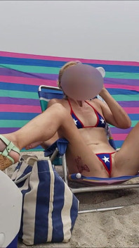 Beach Slut Peek