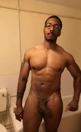 Amadeus: Просто побрился немного