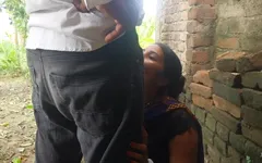 Pooja Bhabhi buiten tuin hete neukvideo