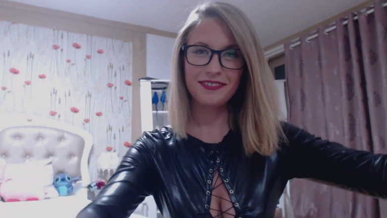 Erotic Tanya: Komm zu deiner demütigung, kleiner jungfräuliche verlierer!