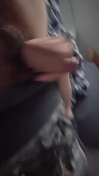 Masturbándose