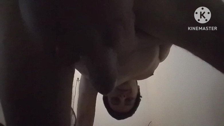 Ryan Honda: Dávám svoji čerstvě naplněnou skákací kouli kapající, dokud na mě nevybuchne