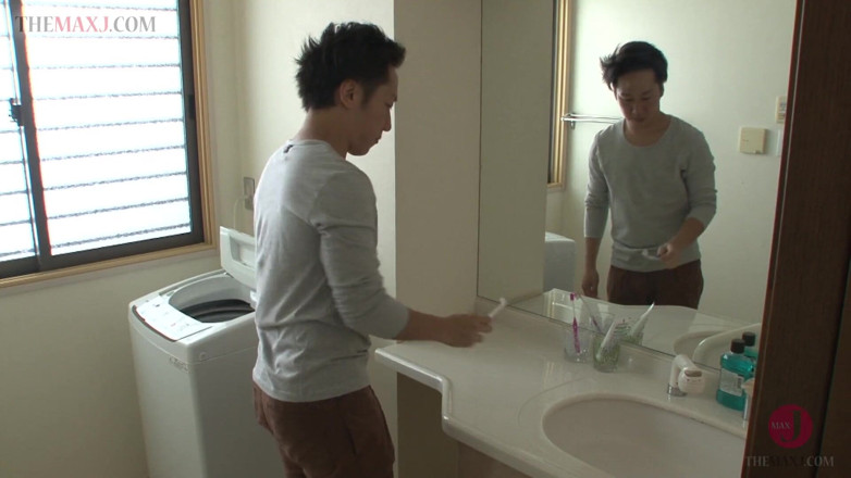 Asian happy ending: She discovered that he jerks off on her panties,so she...