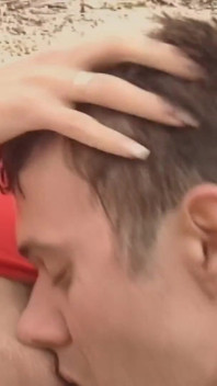 Ggg - babewatch - memek berbulu gadis hot rambut cokelat dientot habis-habisan di pantai