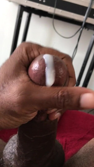 Harrypalms68: Red Towel Effect with Cum