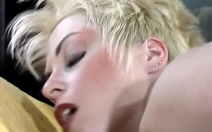 German Homemade: Blondie From Germany Fingering Her Tight Pussy on Casting
