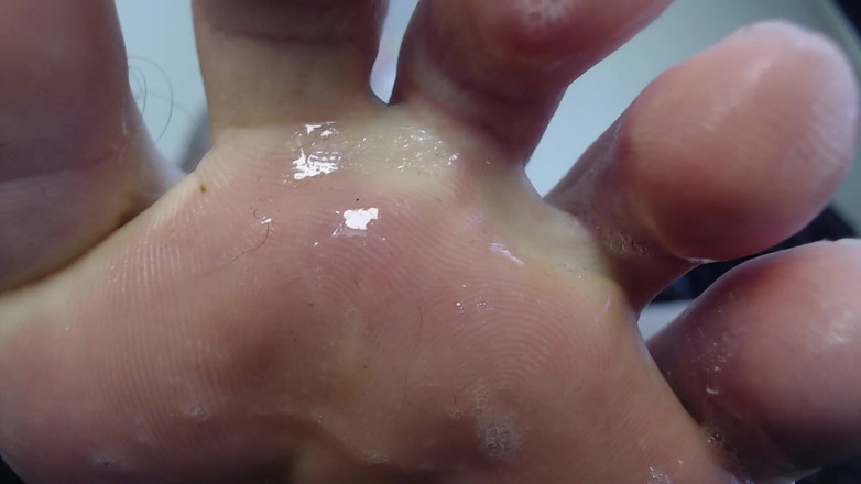 Hunky time: Il Boss Etero Domina E Umilia