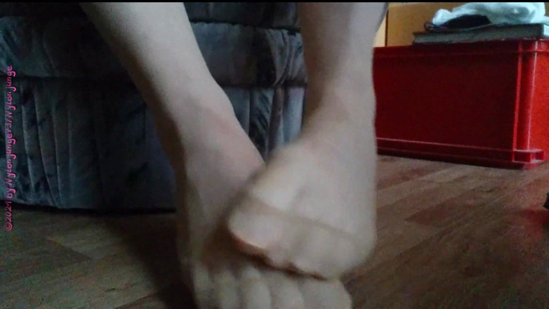 Carmen_Nylonjunge: Full condom and birkenstocks ** cum fun 1 **