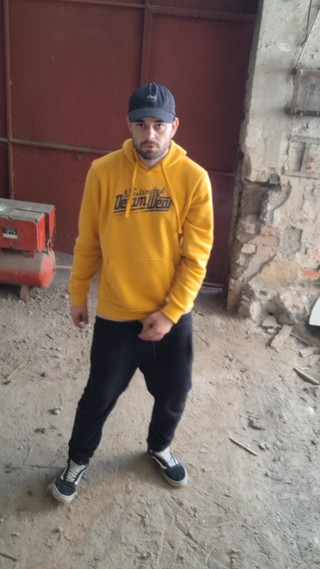 jerkofflover: Melancap Di Kilang Terbengkalai Di Luar Dan Di Dalam Dewan