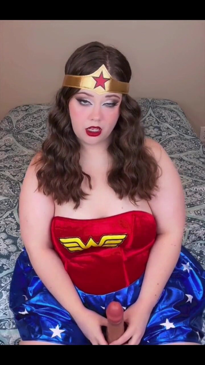 Dirtysecret: Wonder Woman