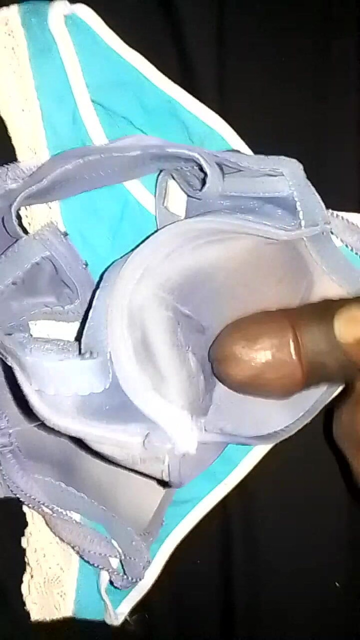 Jaanu294: De manhã, uma panner azul de escalada e gozando para...