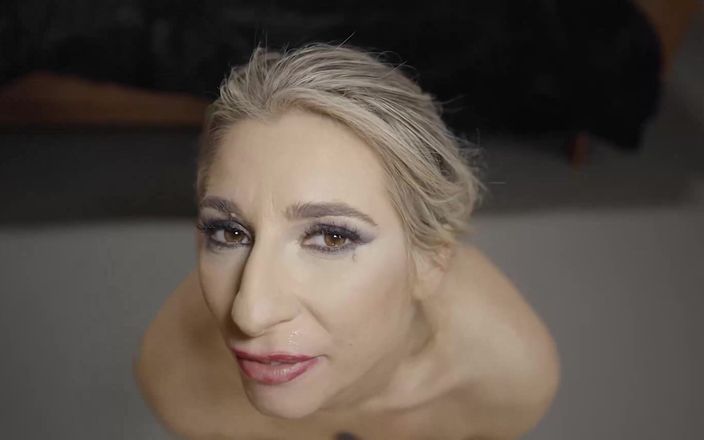 German Hardcore Gangbang: Ggg जर्मन सामूहिक चुदाई - भीड़ नियंत्रित आज्ञाकारिता