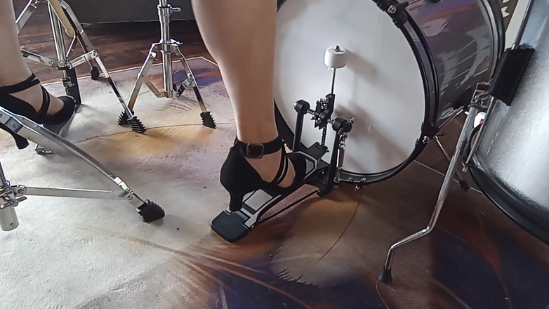 Mois Fantasys: Amalan pada Set Drums