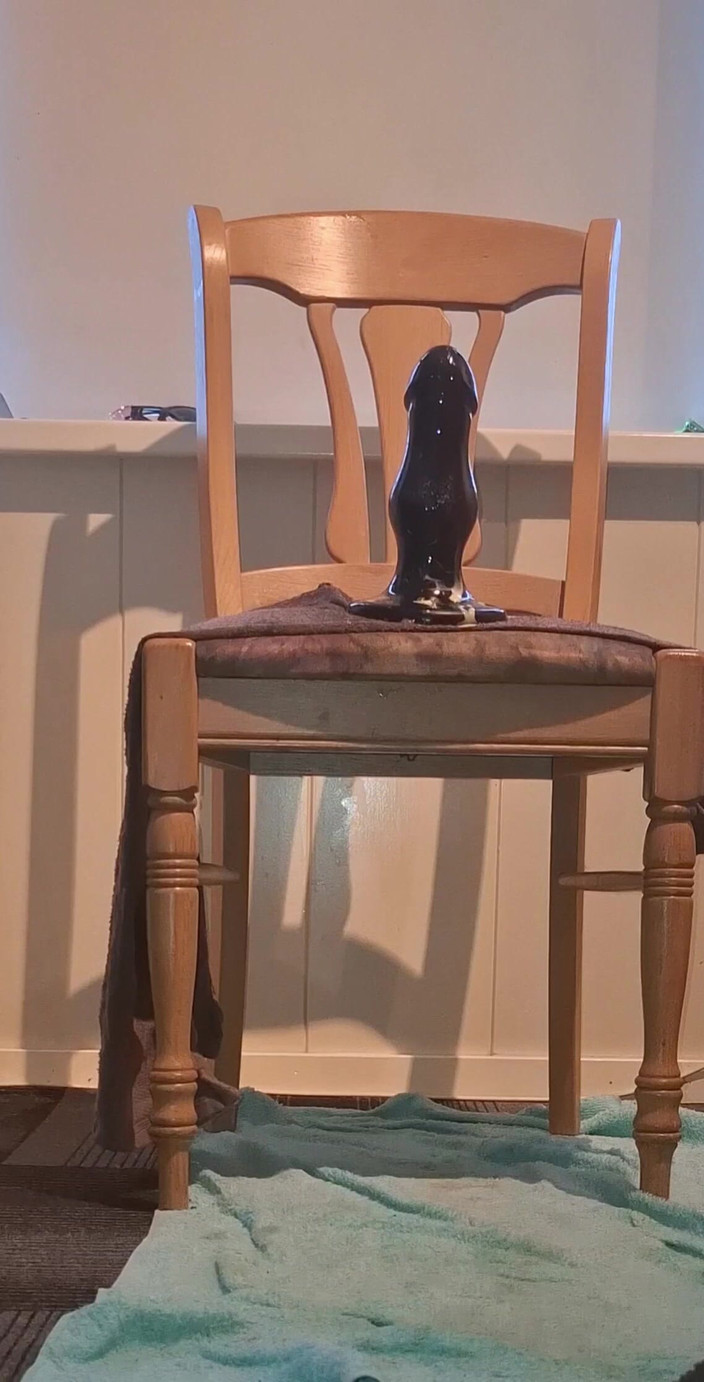 NoFace Twink X: Ateşli eşcinsel noface twink x büyük oyuncağın üstüne çıkıyor