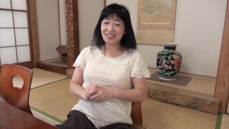 Japan Lust: Japońska babcia wpuszcza nas do środka