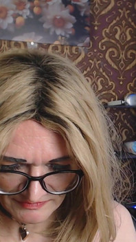 Eintrag von einer privaten Anzeige. Iris wurde in Privat gekauft. Tanzen und ausziehen. Voll bloßgestellt