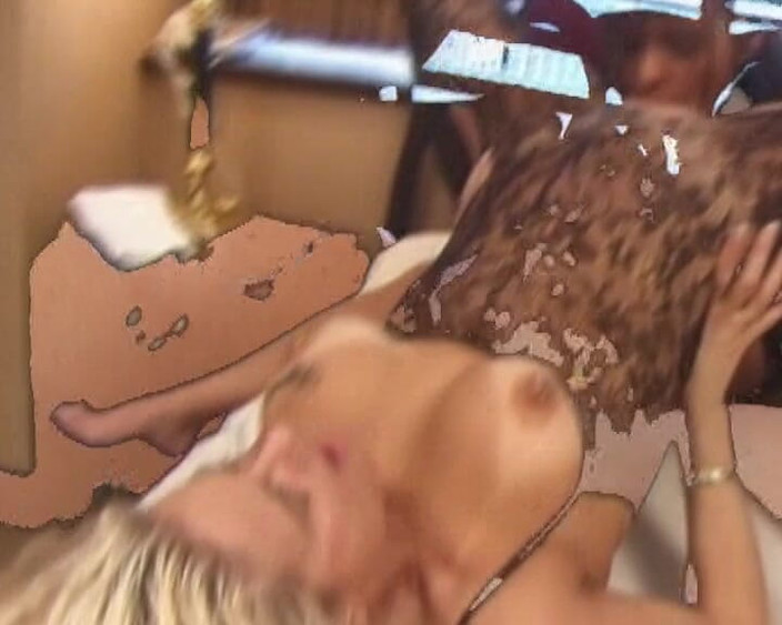 Videos Francaises: बड़े स्तन वाली फ्रेंच वेश्या हॉट लेस्बियन तीन लोगों वाली चुदाई कर रही है