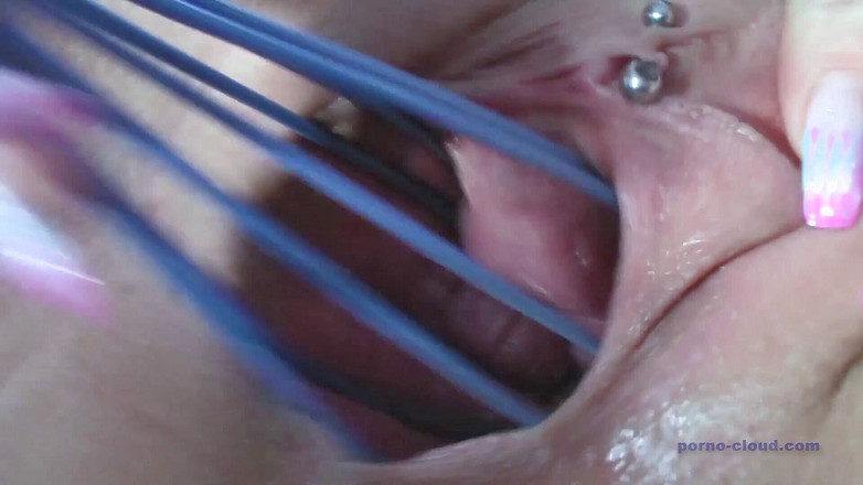 Porno Cloud: Le travail de cuisine de Vanessa