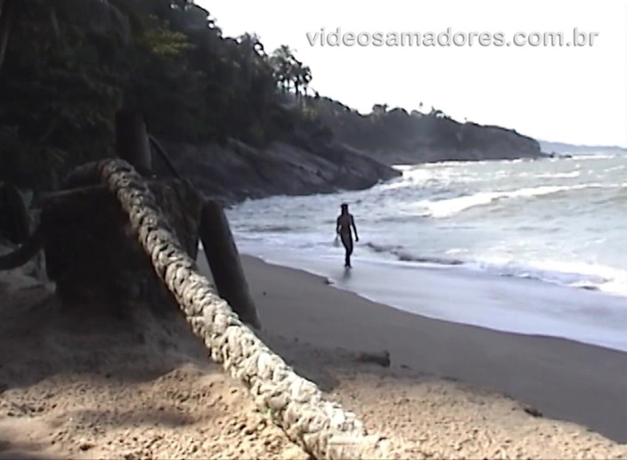 Amateurs videos: La mia ragazza in topless sulla spiaggia