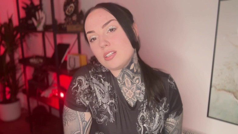 Miss Valentina: Інтерактивна фантазія загрози