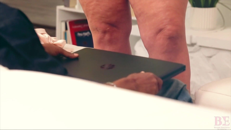 Blush erotica: Weelderige bbw interraciale erotische verleidingsmeesteres heerlijke Chris Cardio Blush Erotica