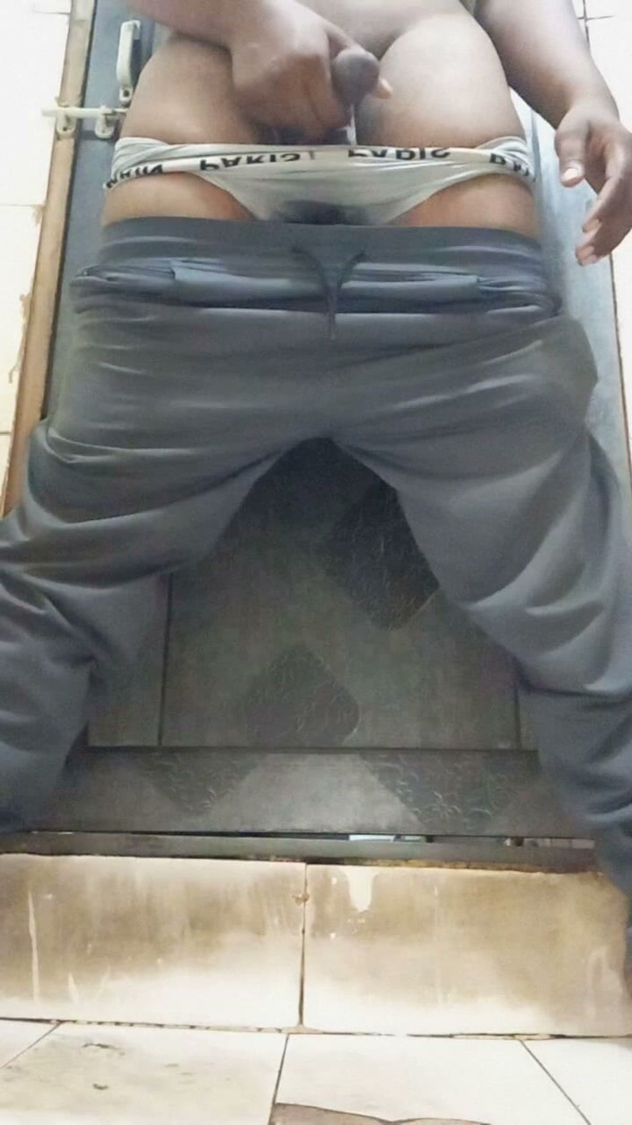 Sweet Indian cock: Indische Desi tante tieten likken met aftrekken van penis