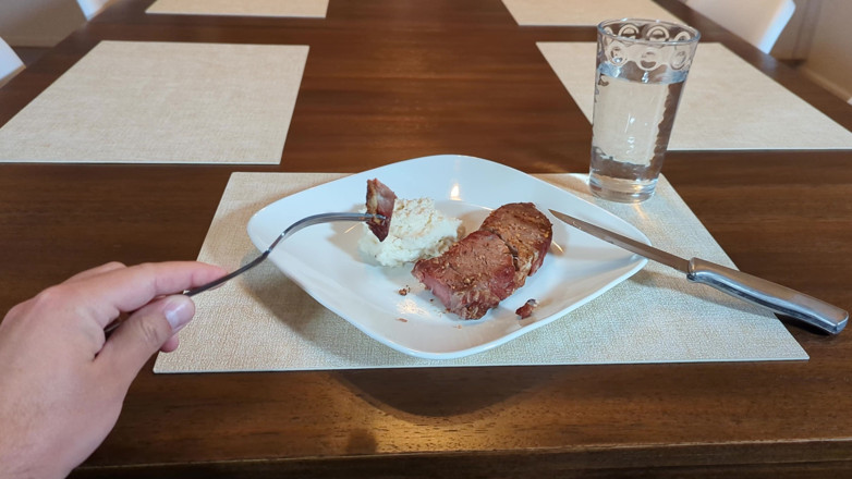 Housewife ginger productions: Happy Birthday - Steak and a Blowjob