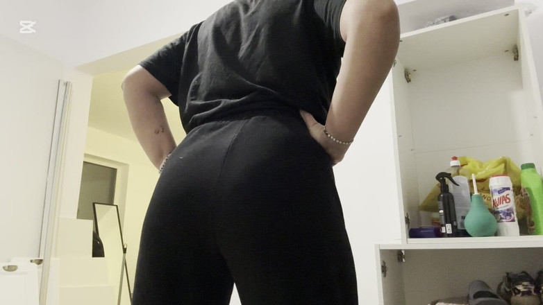 NipsAndStrips: 내 새 임대료로 화장실