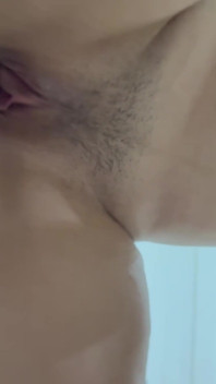 Je baise ma voisine pendant qu’elle fait sa lessive.