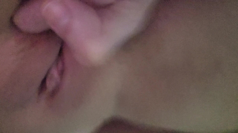 Mandy Foxxx: 오르가즘에 따먹히는 내 머리와 손가락에 정액