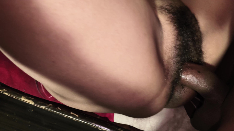 Dreamguys: Po královně jsem ji tvrdě ošukal a vytáhl zbývající vodu.