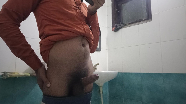 Brijesh 270: Heute zeige ich munni, alle stehen und gucken zu.