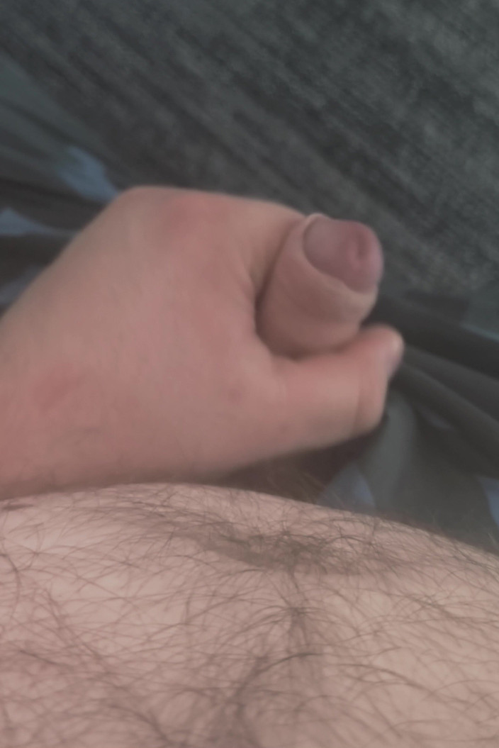 BearPup Akuma: Orso Grasso E Peloso Si Masturba in Ufficio E Spruzza...