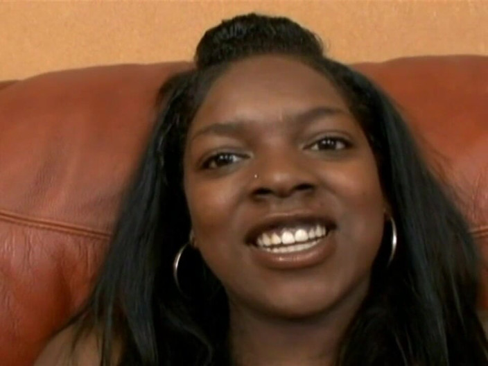 Africans Orgasm: Si jalang berpantat besar Afrika mengambil zakar putih padu