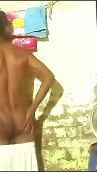 그러나 포옹하지 않는 것은 나를 섹스하고 더킹하는 것입니다.