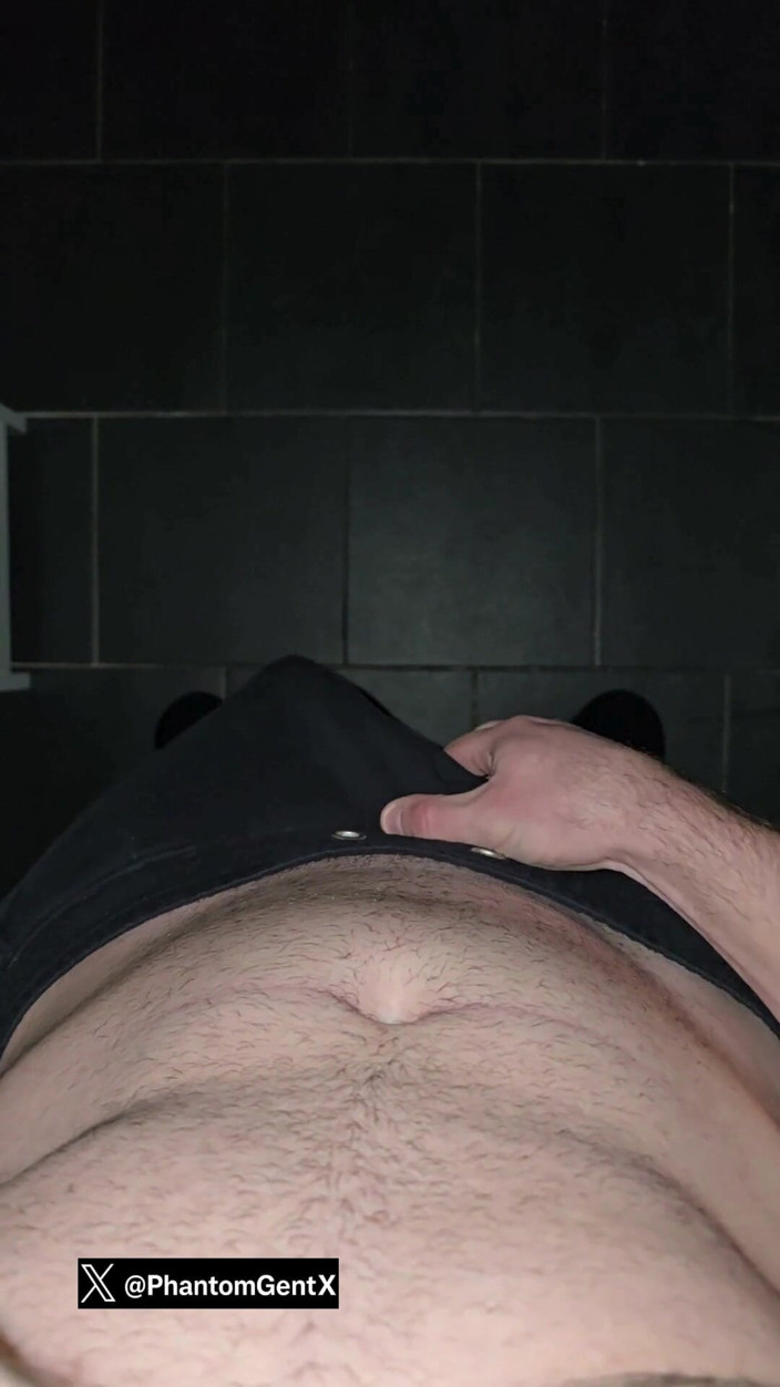 PhantomGentX: Pula mea este tare! Vedere la persoana 1 cu gemete intense