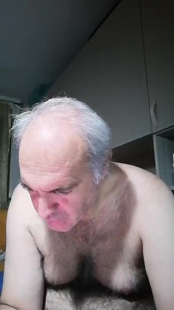 Setesesso7: İşeme girdim, parmağımı popoma sokup 2 saat mastürbasyon yaptım!