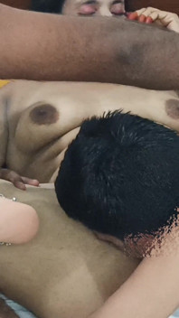 เมียโดนเจ้านายเย็ดต่อหน้าสามี