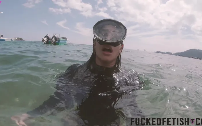 Fucked fetish: Caribbean Sea Receives Goddess Breathplay Mask Diving Glass