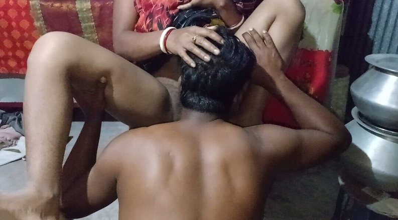 Dogrupali69: Hindi audio meine stiefmutter muschi lecken und sex