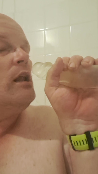 Fickspecht: The Sucking Continues