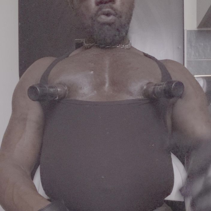 Black Muscle Stepdad: Kozatá pumpa a zasažen černý sval zadek prostaty