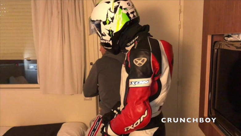 Sex humiliation with french lads: Seksualne upokorzenie w hotelu z prostym motocyklem