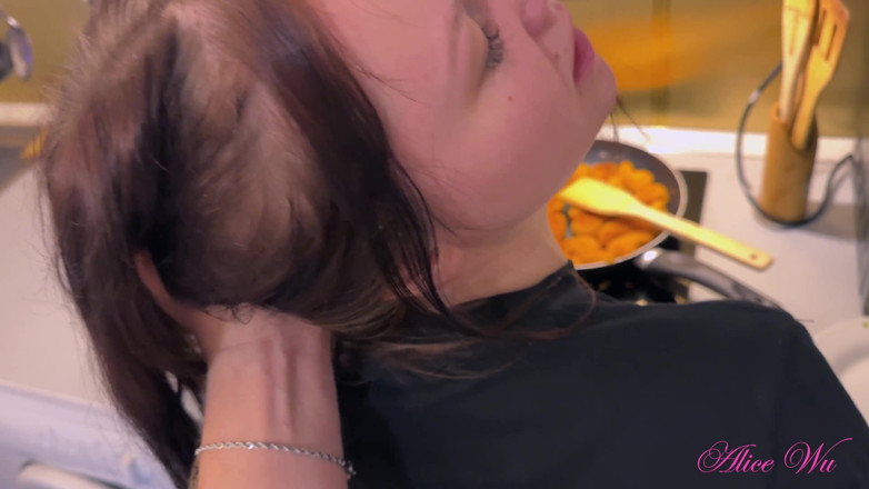 Alice Wu: Kolacja z macochą