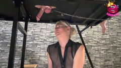 BJQueen and Rod: Sesiune de orgasme distruse la masa de muls