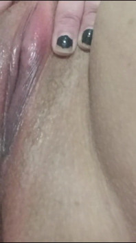 Playing W/ Toy My Fat Pussy Cums