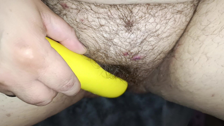 Jonas1996: Eu dedinho minha namorada peluda gorda enquanto ela se fode...